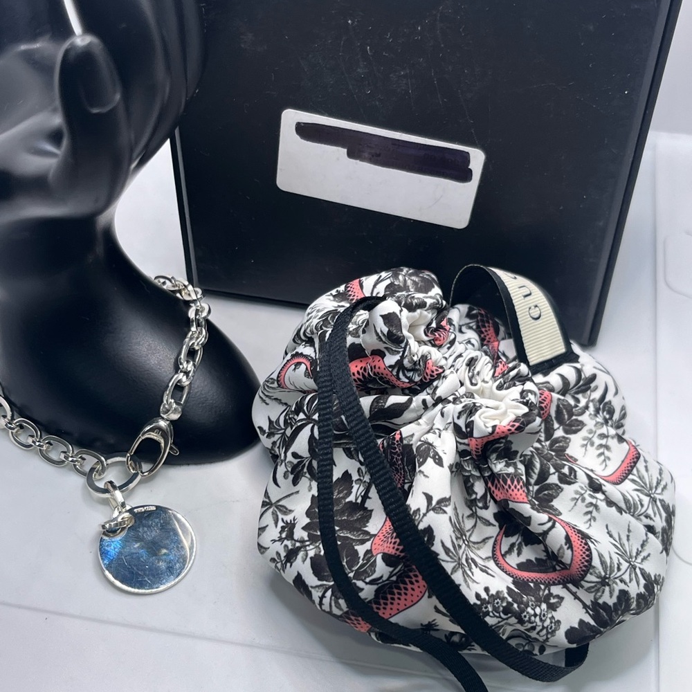 Gucci Bracelet Sterling Silver round dangle w box & pouch - Picture 3 of 16